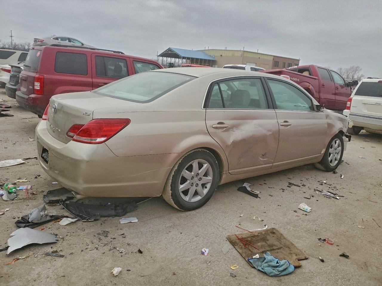 2006 TOYOTA Avalon