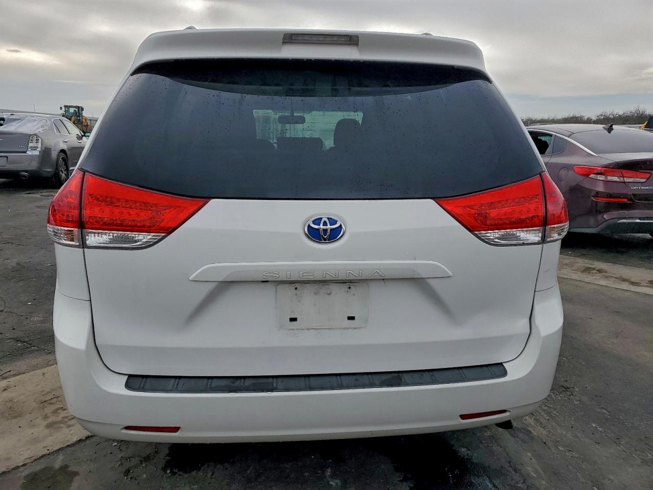 2014 TOYOTA SIENNA