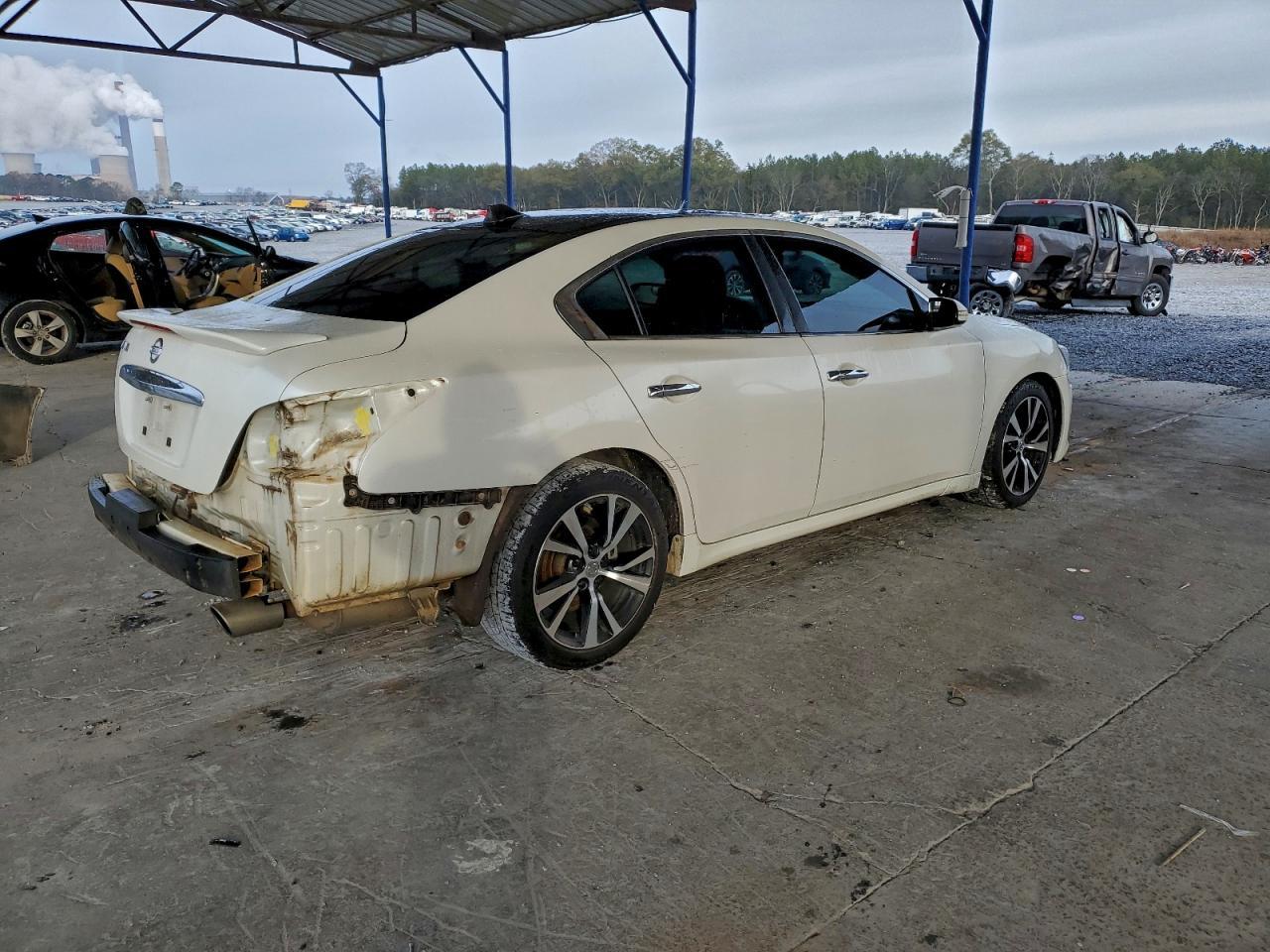 2014 NISSAN Maxima