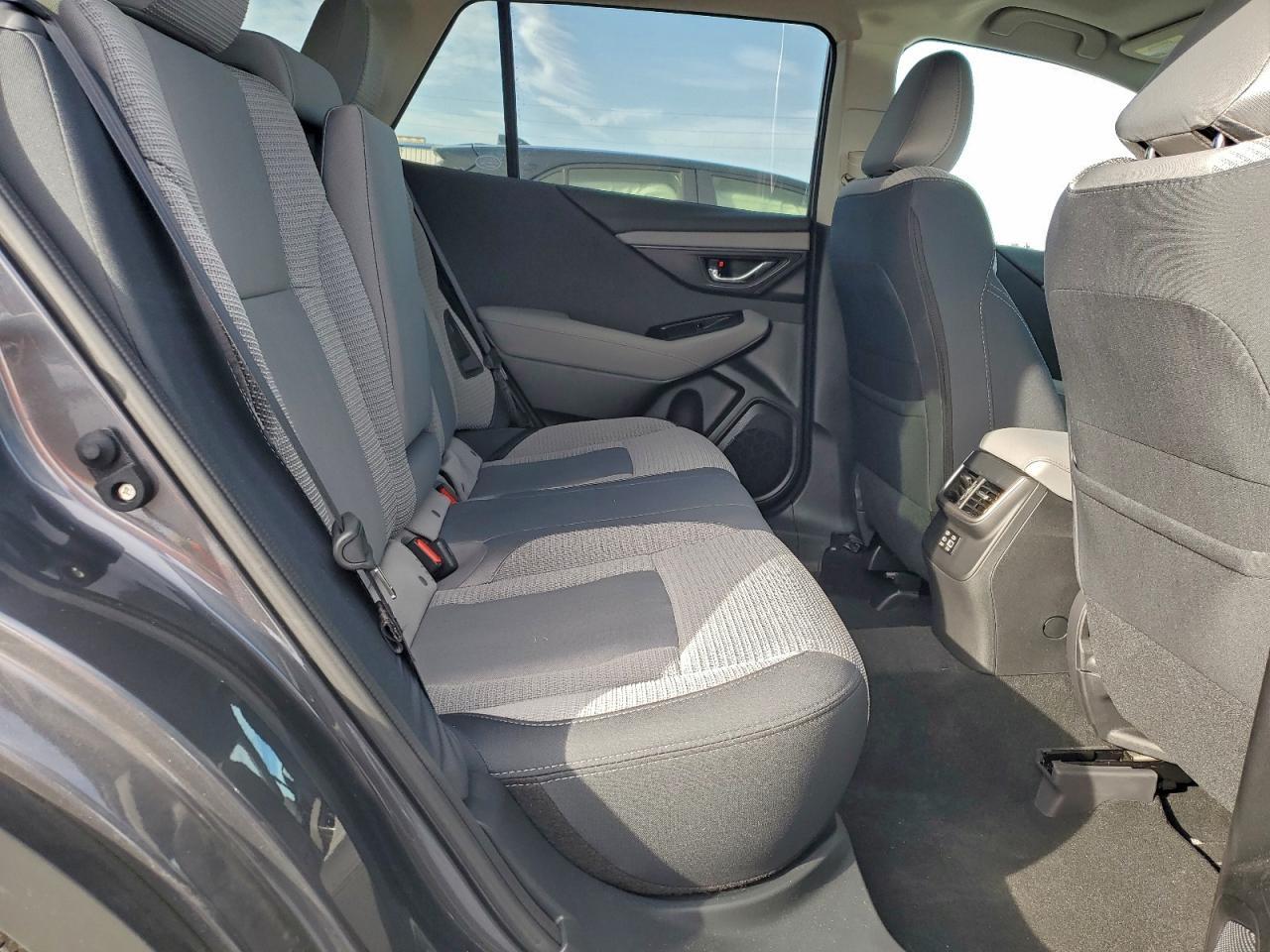 2025 SUBARU Outback