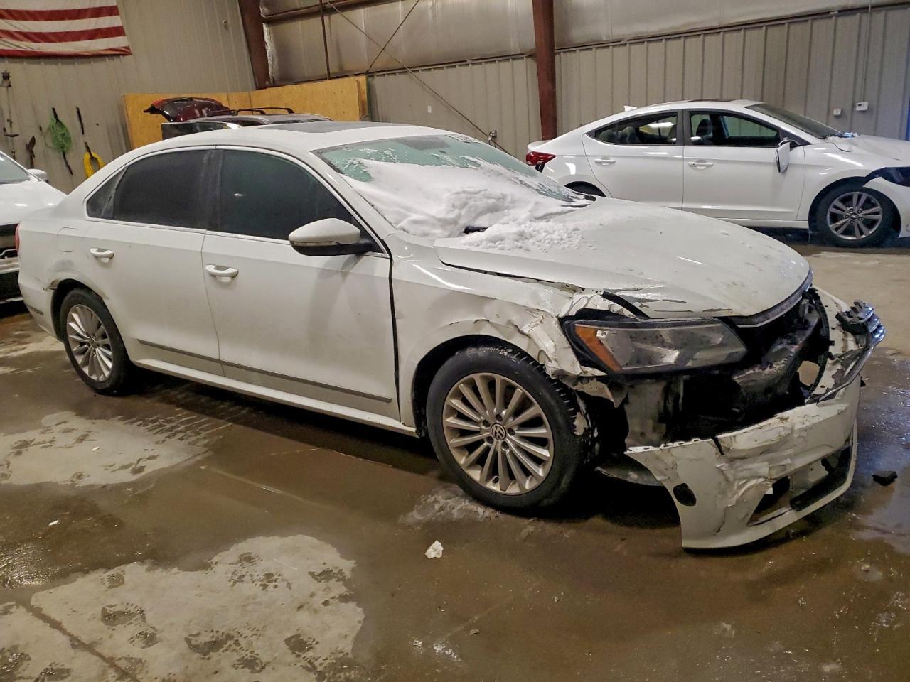 2016 VOLKSWAGEN Passat