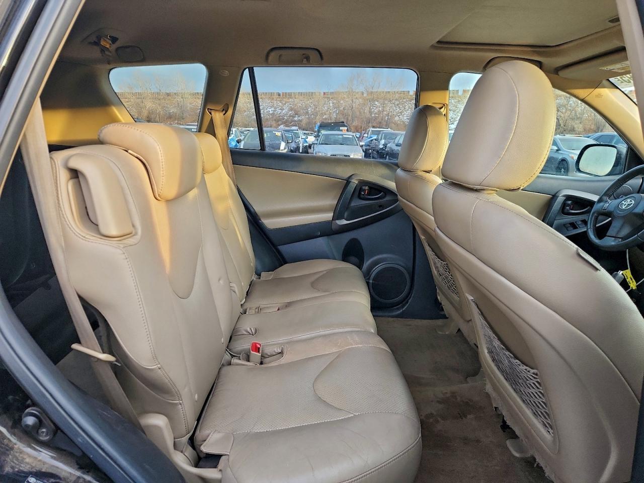 2011 TOYOTA RAV4