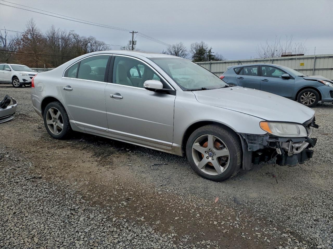 2010 VOLVO S80