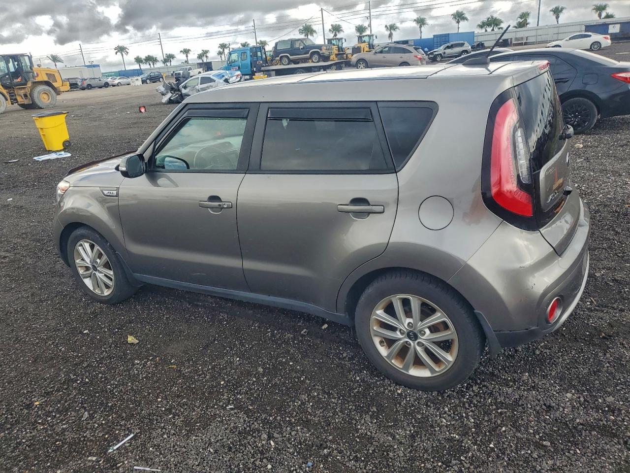 2017 KIA SOUL