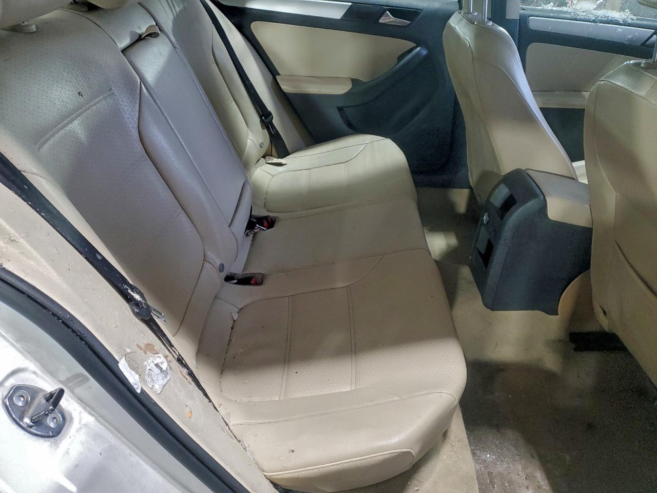 2013 VOLKSWAGEN JETTA