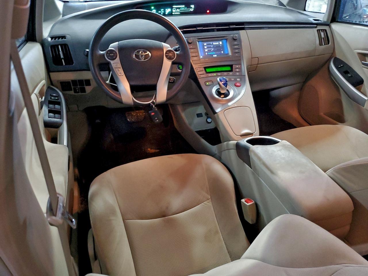 2014 TOYOTA PRIUS
