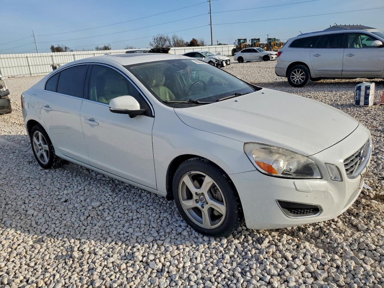 2013 VOLVO S60