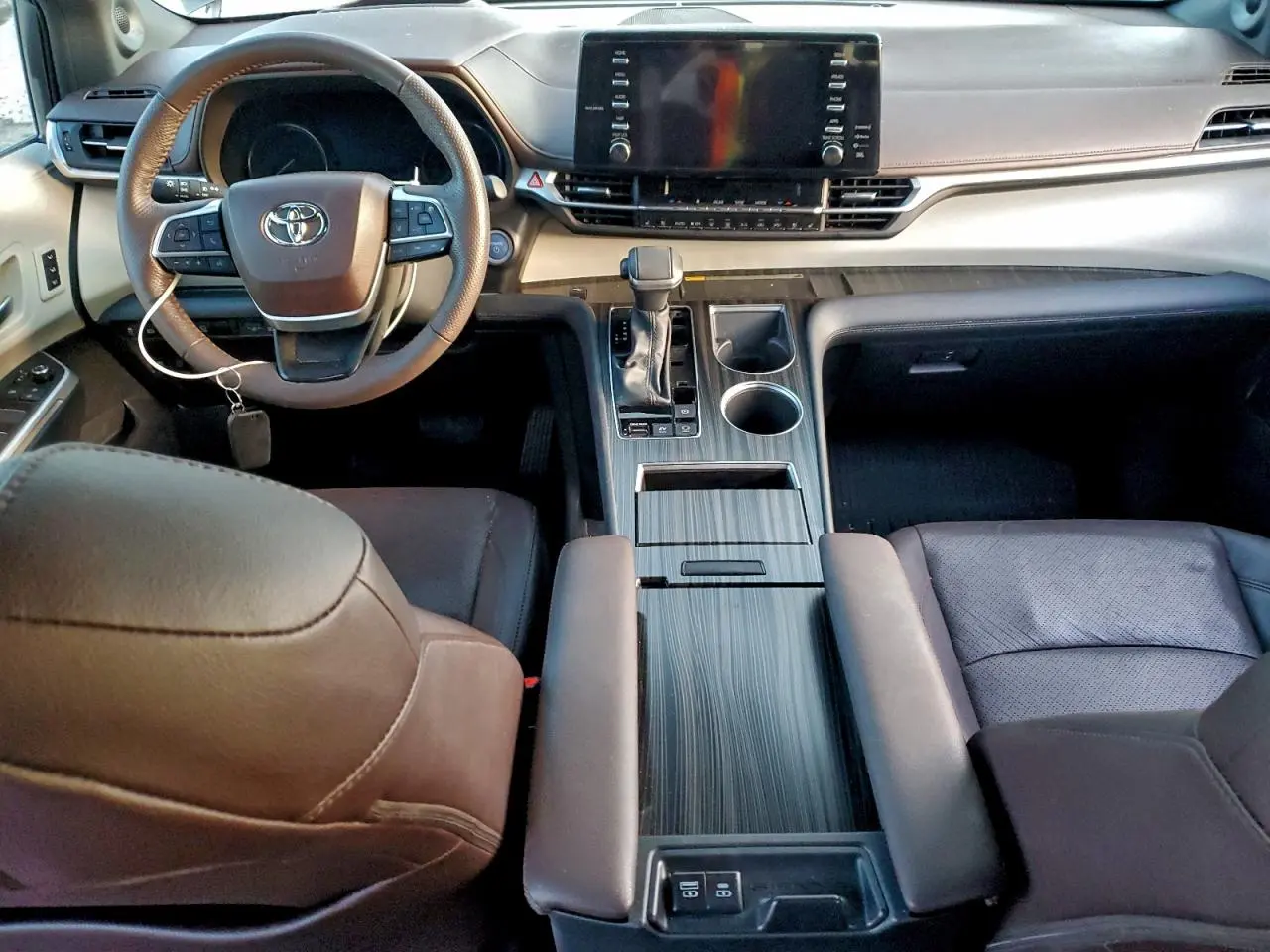 2023 TOYOTA SIENNA