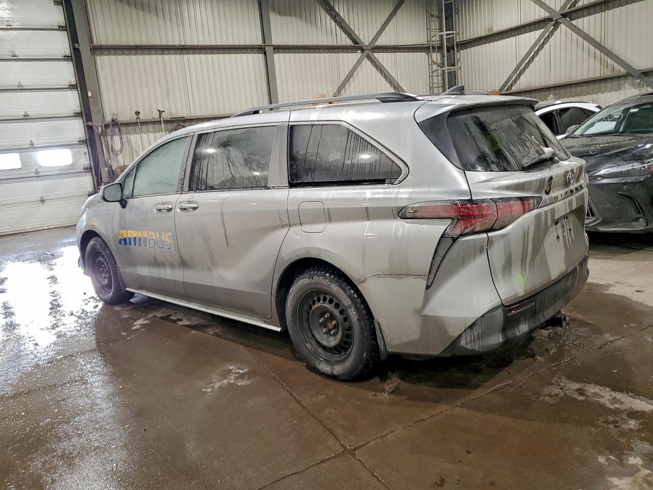 2022 TOYOTA SIENNA