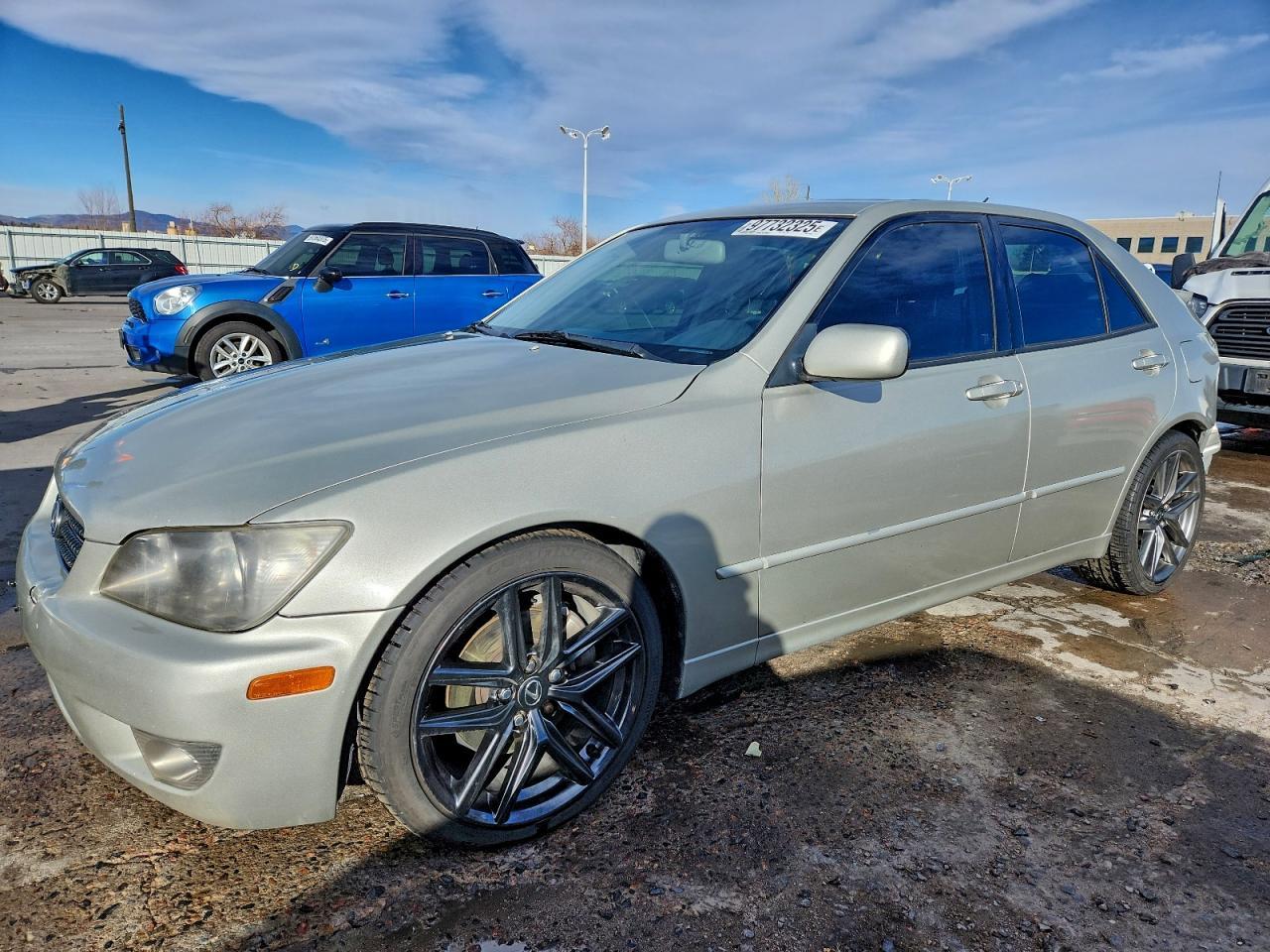 2005 LEXUS IS 300