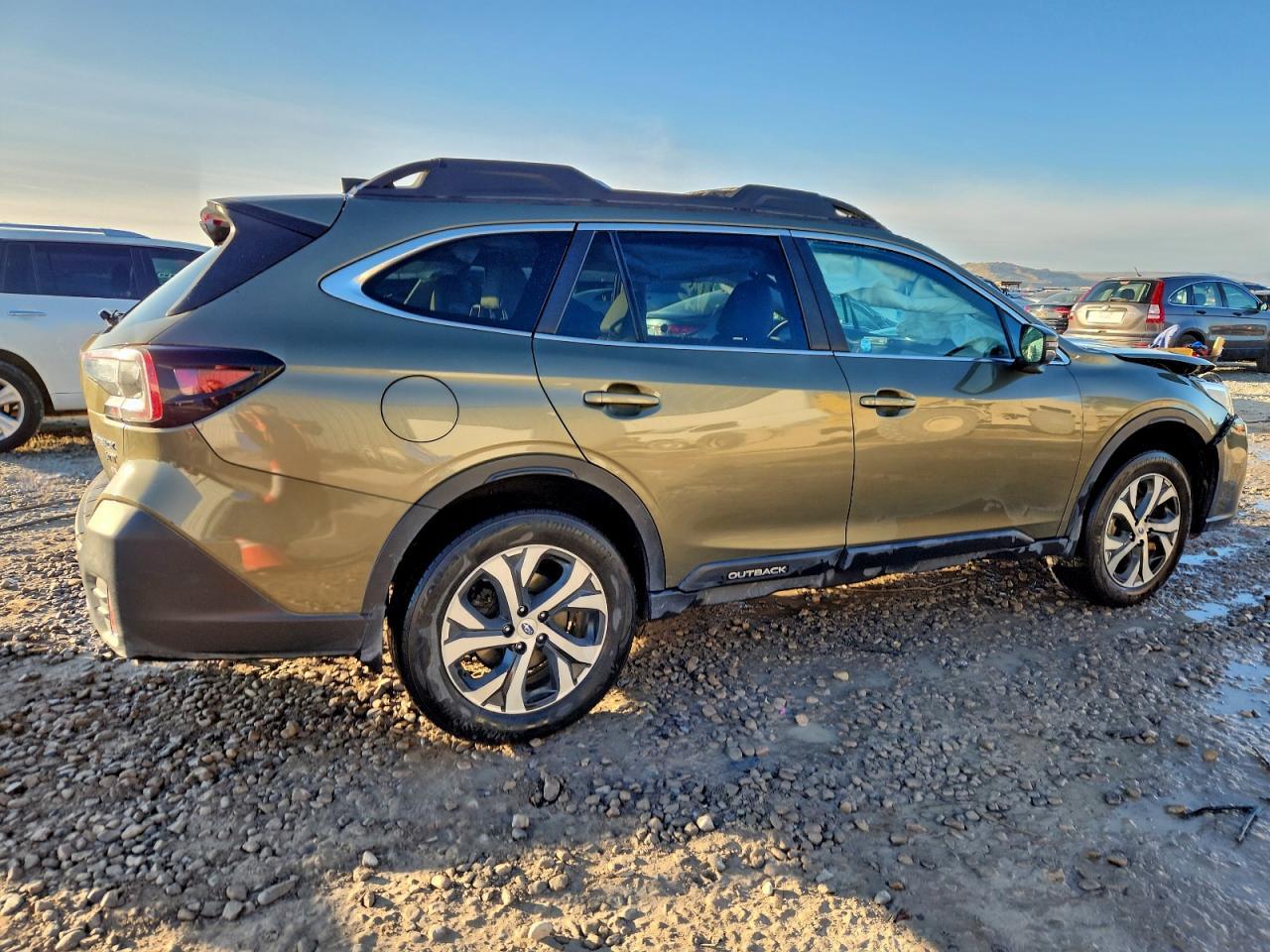 2021 SUBARU Outback