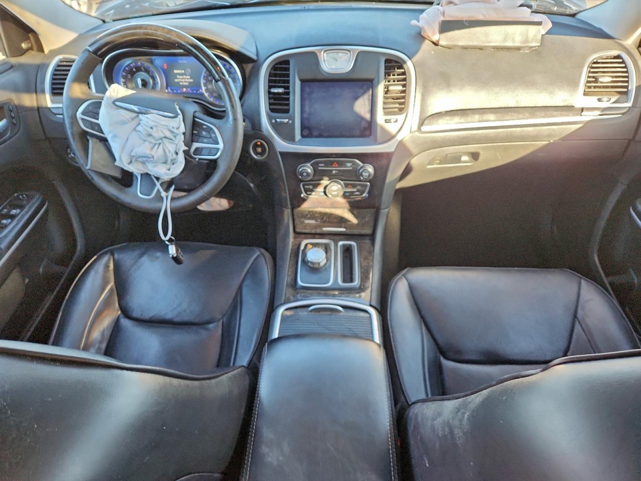 2020 CHRYSLER 300