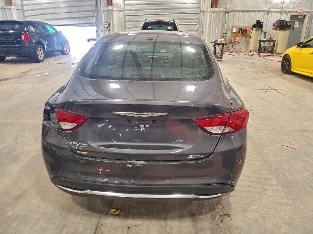 2015 CHRYSLER 200