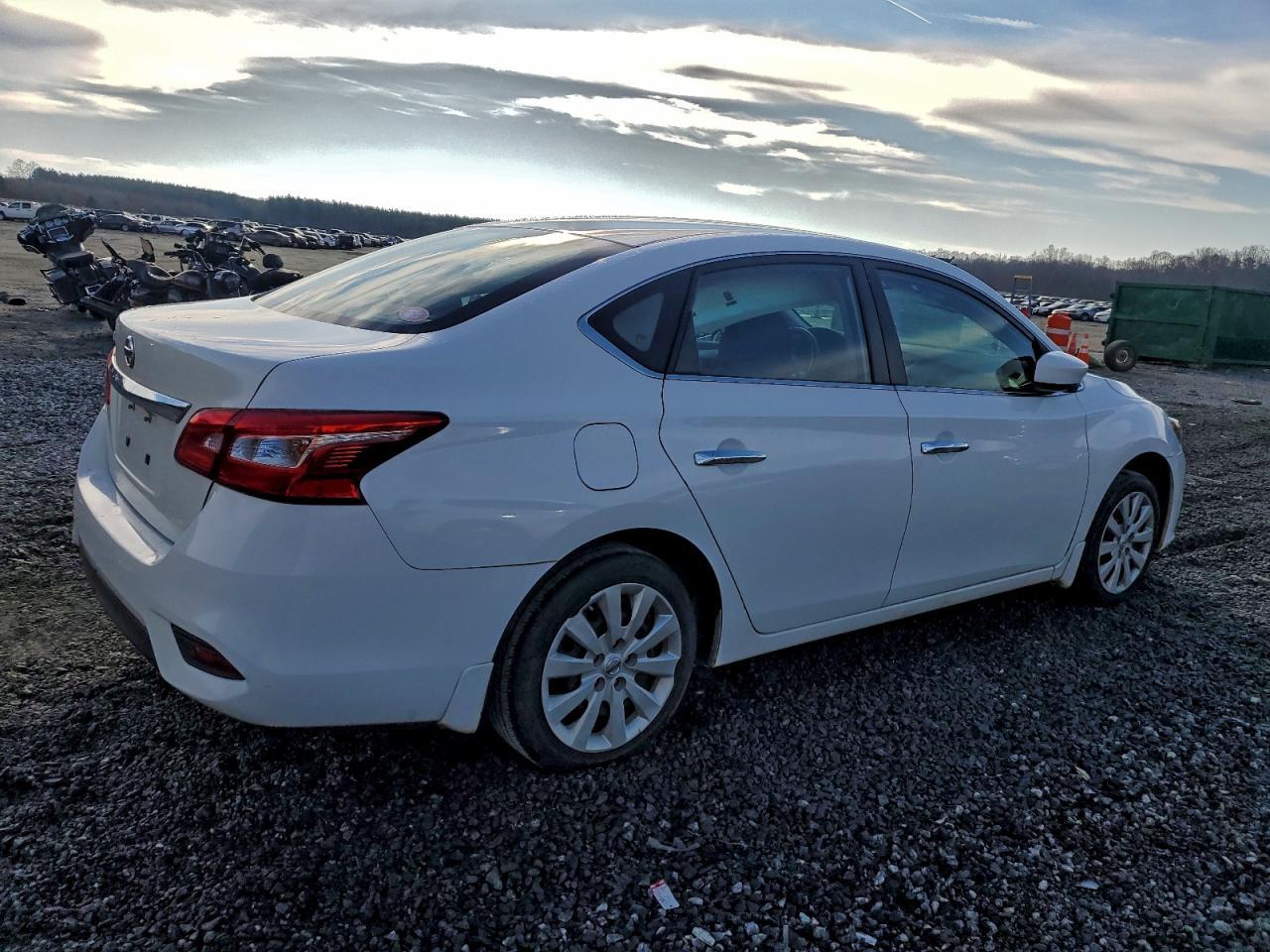 2016 NISSAN SENTRA