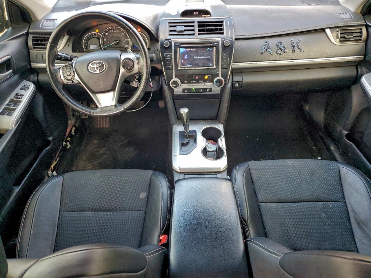 2014 TOYOTA CAMRY