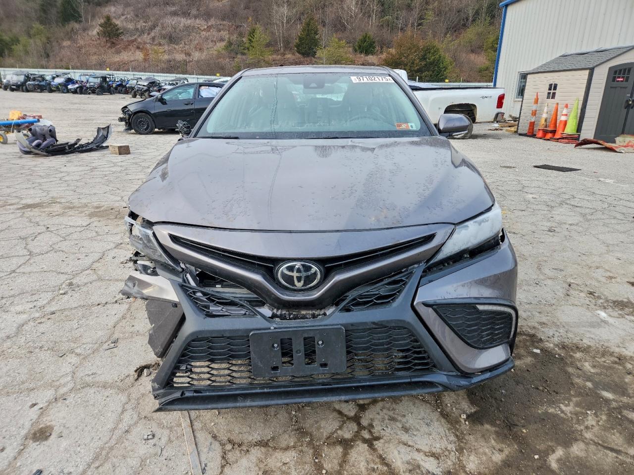 2024 TOYOTA CAMRY