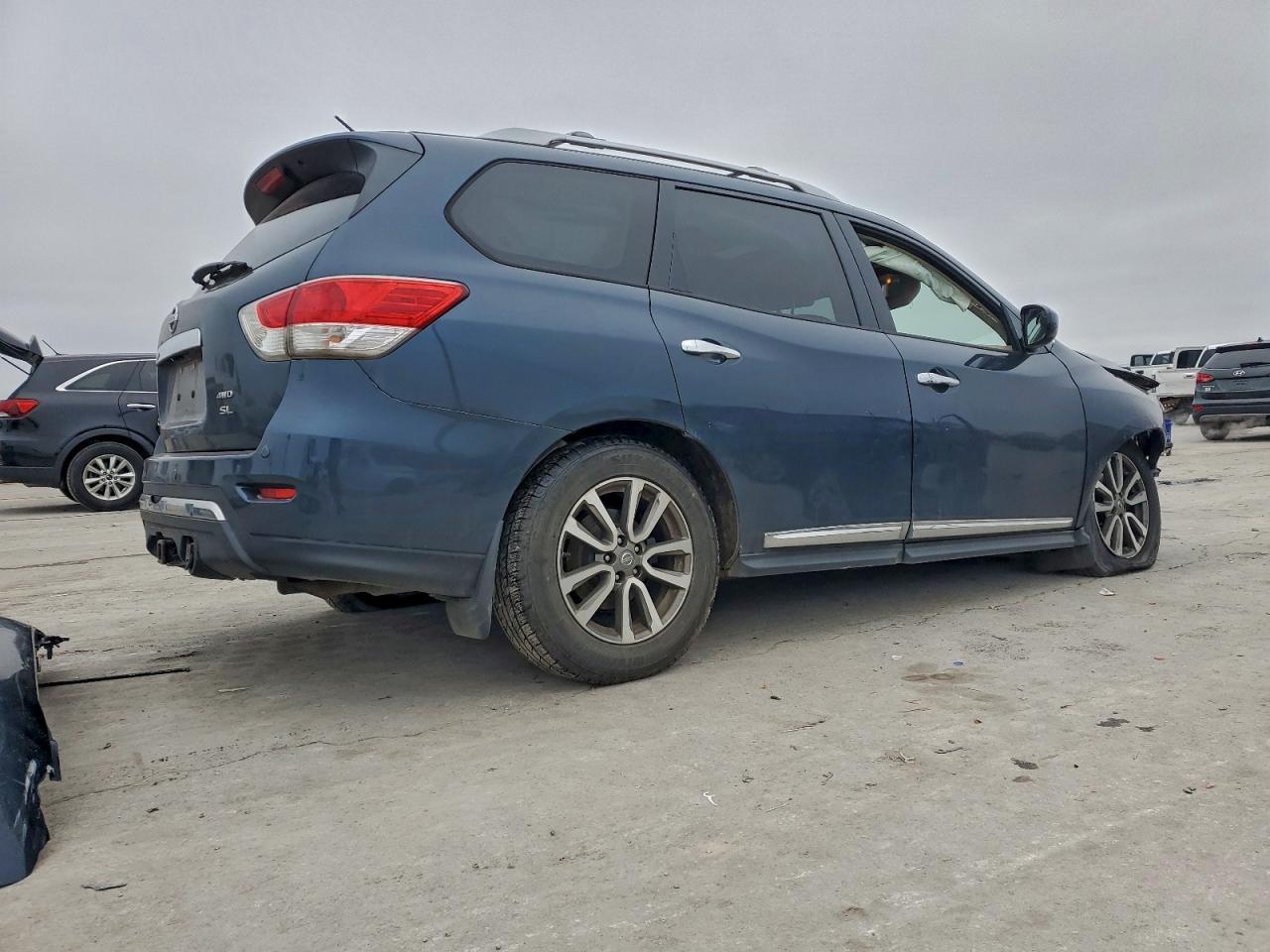 2013 NISSAN PATHFINDER