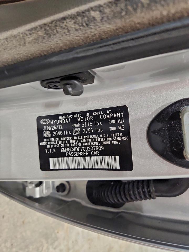 2012 HYUNDAI GENESIS