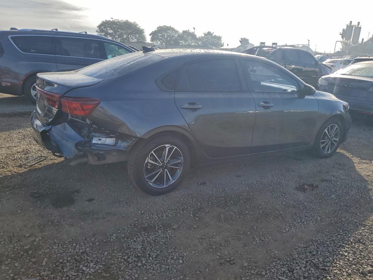 2023 KIA FORTE