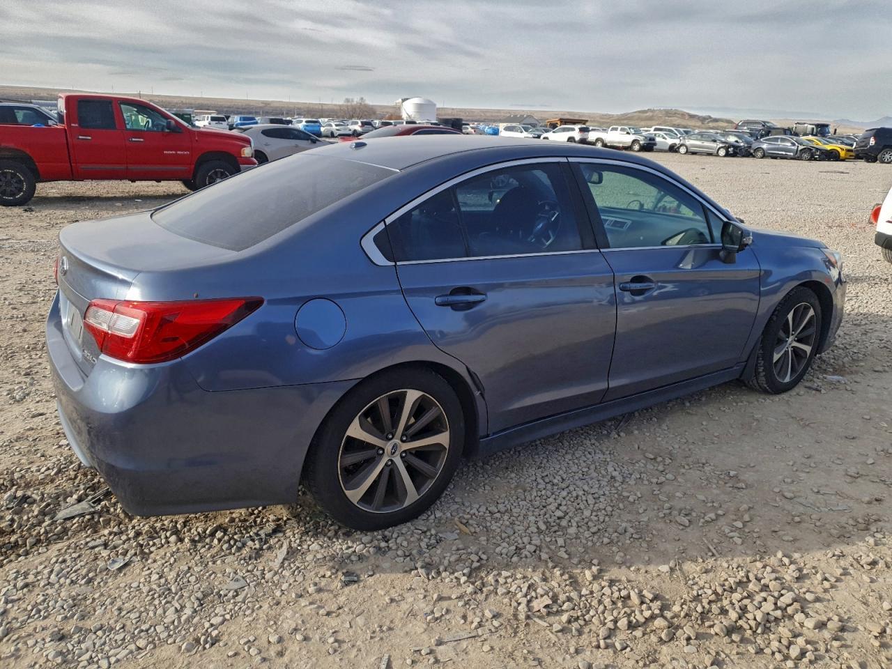 2015 SUBARU Legacy