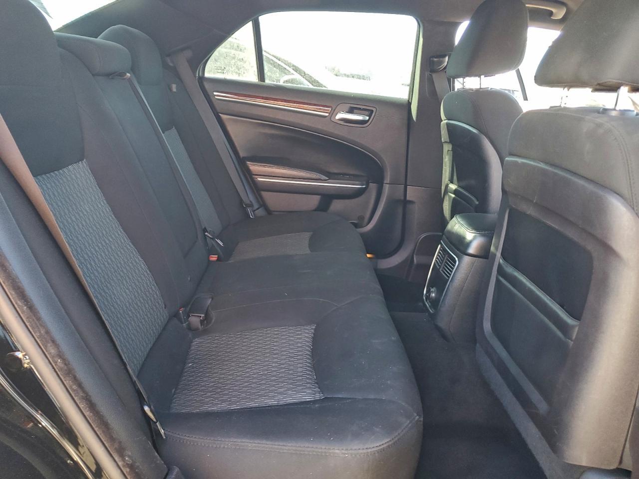 2012 CHRYSLER 300