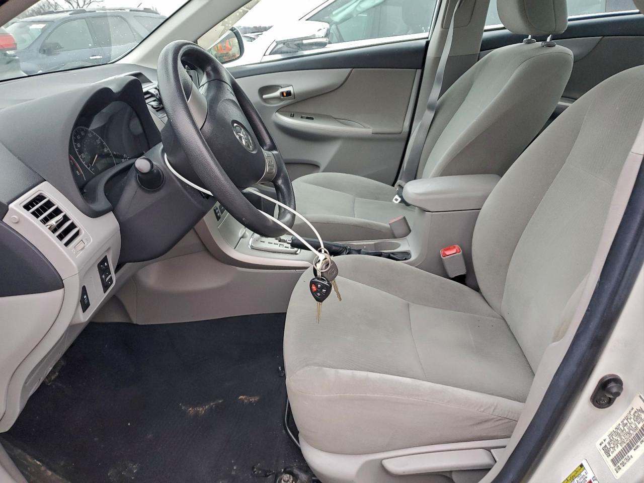 2013 TOYOTA COROLLA