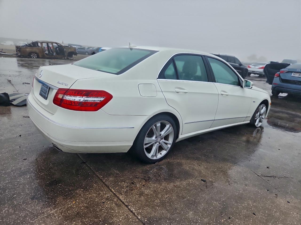 2012 MERCEDES-BENZ E-Class