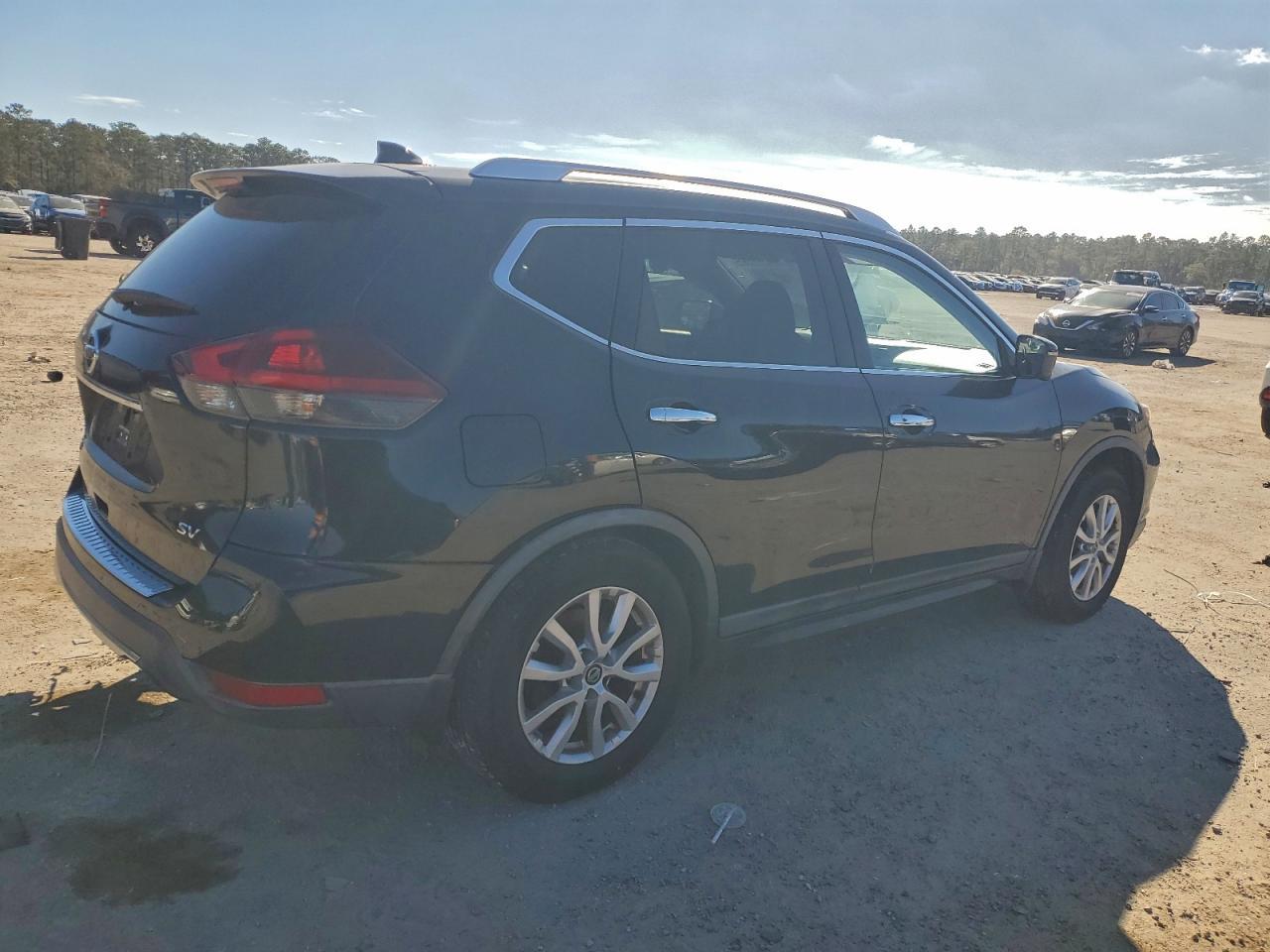 2018 NISSAN ROGUE