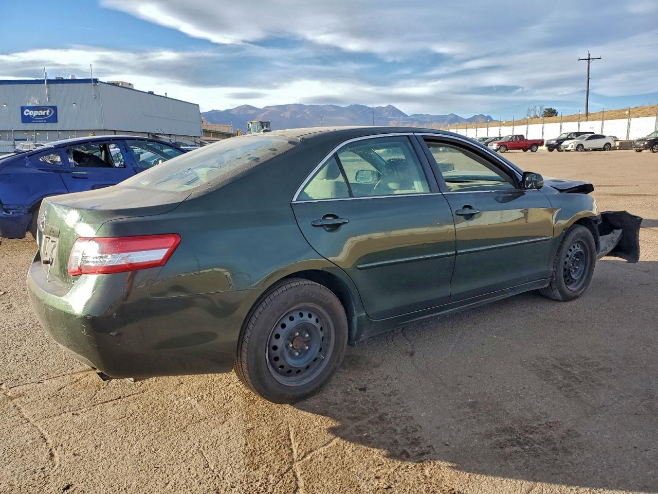 2011 TOYOTA CAMRY