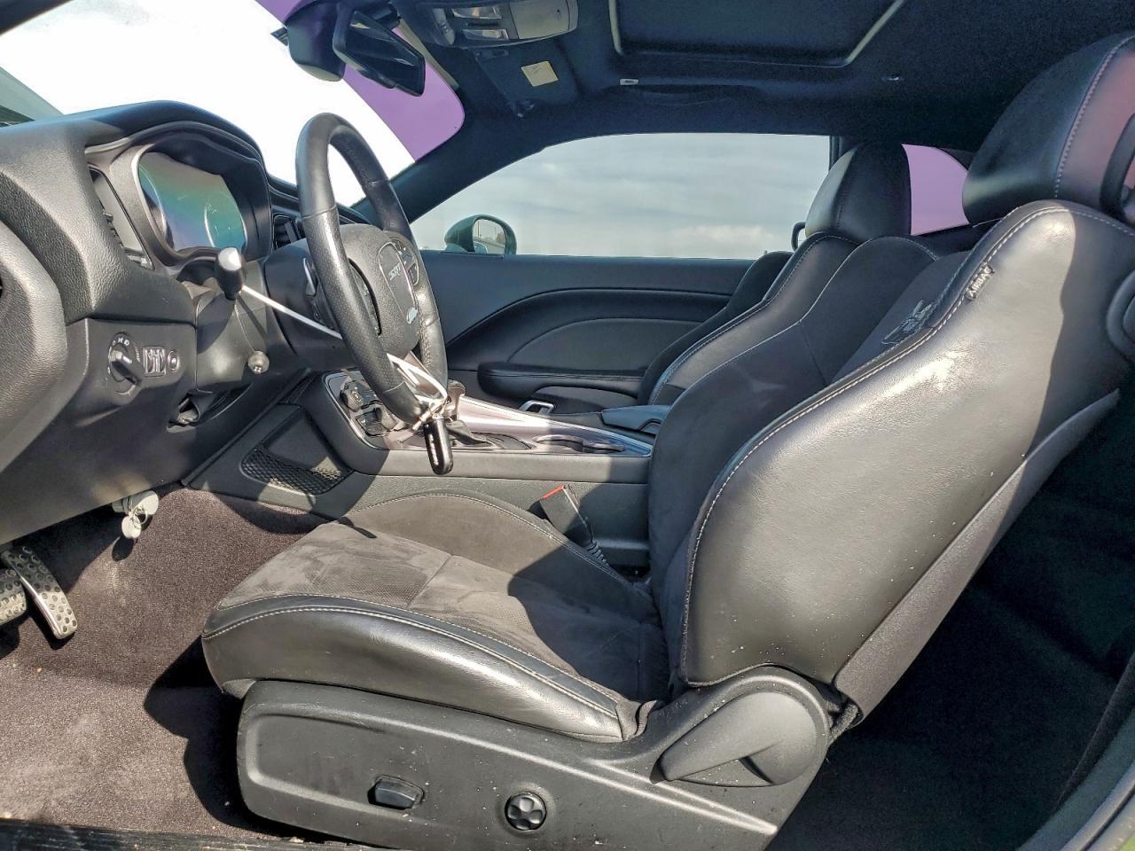 2019 DODGE Challenger