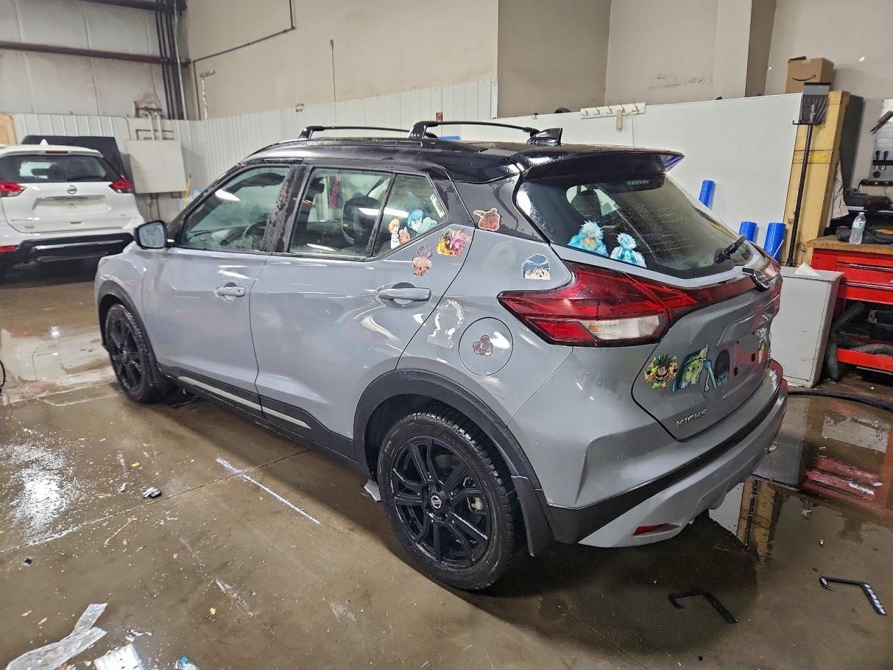 2021 NISSAN KICKS