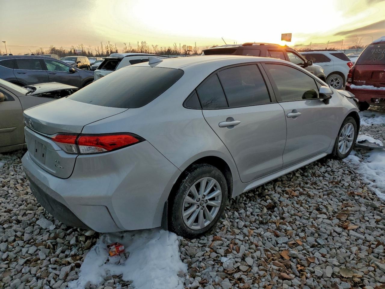 2025 TOYOTA COROLLA