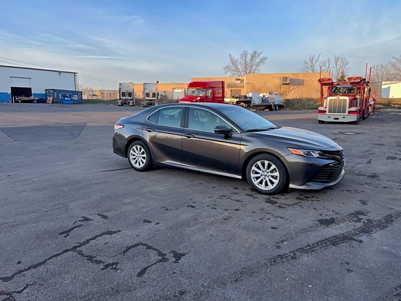 2018 TOYOTA CAMRY