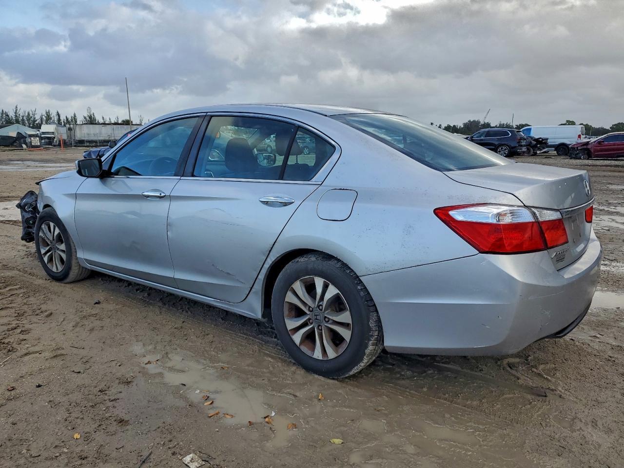 2015 HONDA ACCORD