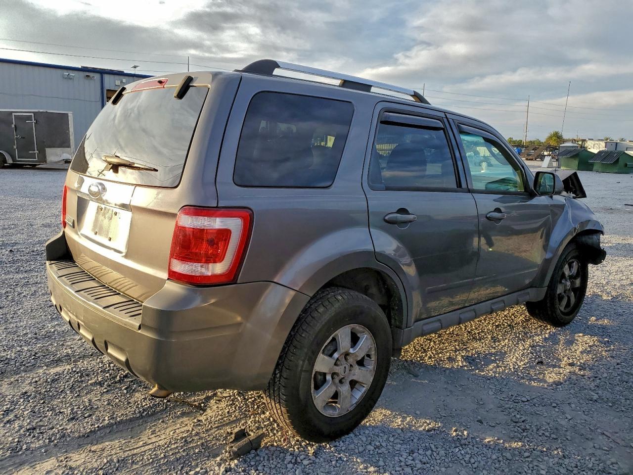 2009 FORD ESCAPE