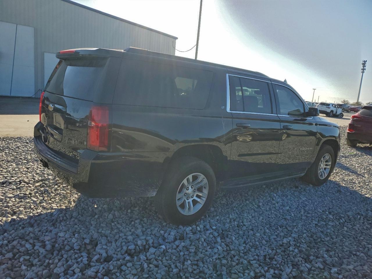 2018 CHEVROLET Suburban
