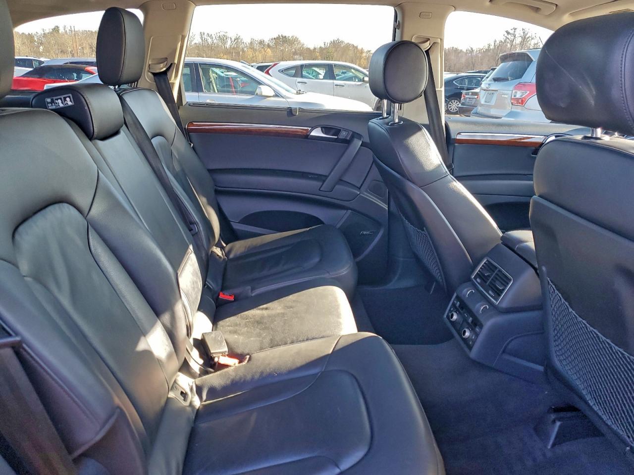 2015 AUDI Q7