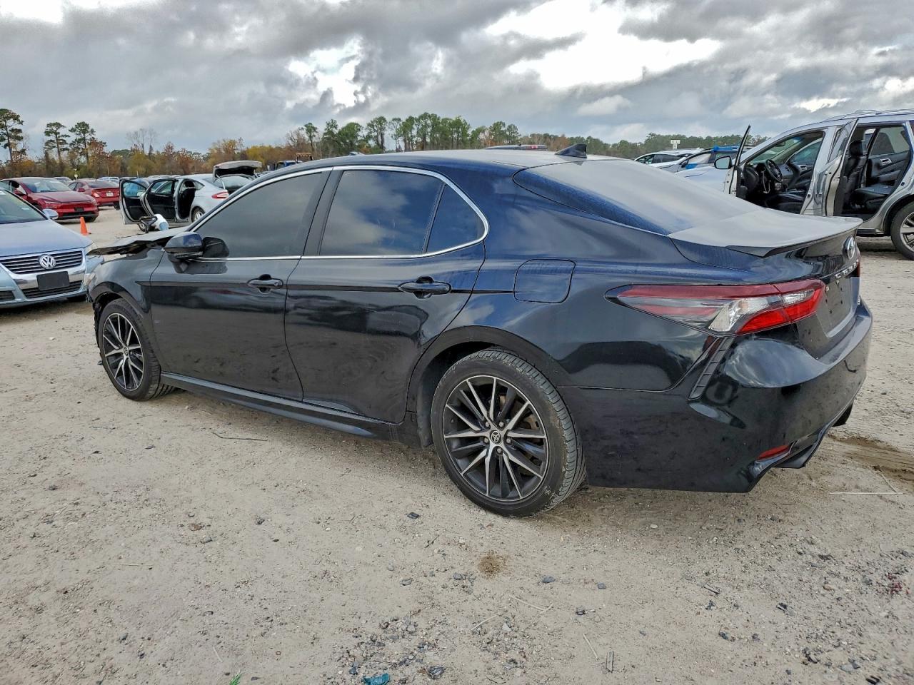 2022 TOYOTA CAMRY