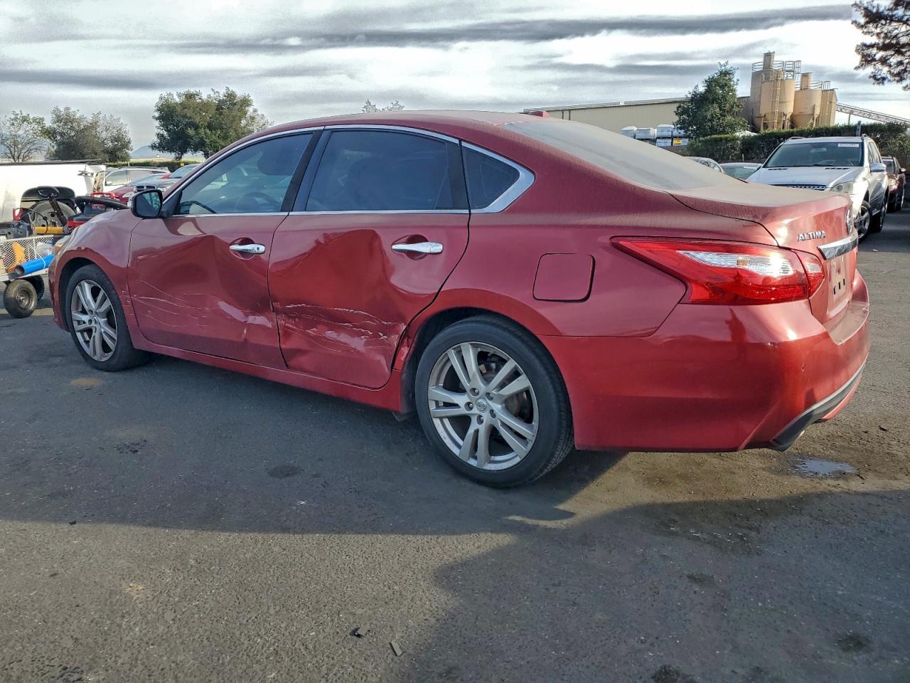 2016 NISSAN ALTIMA