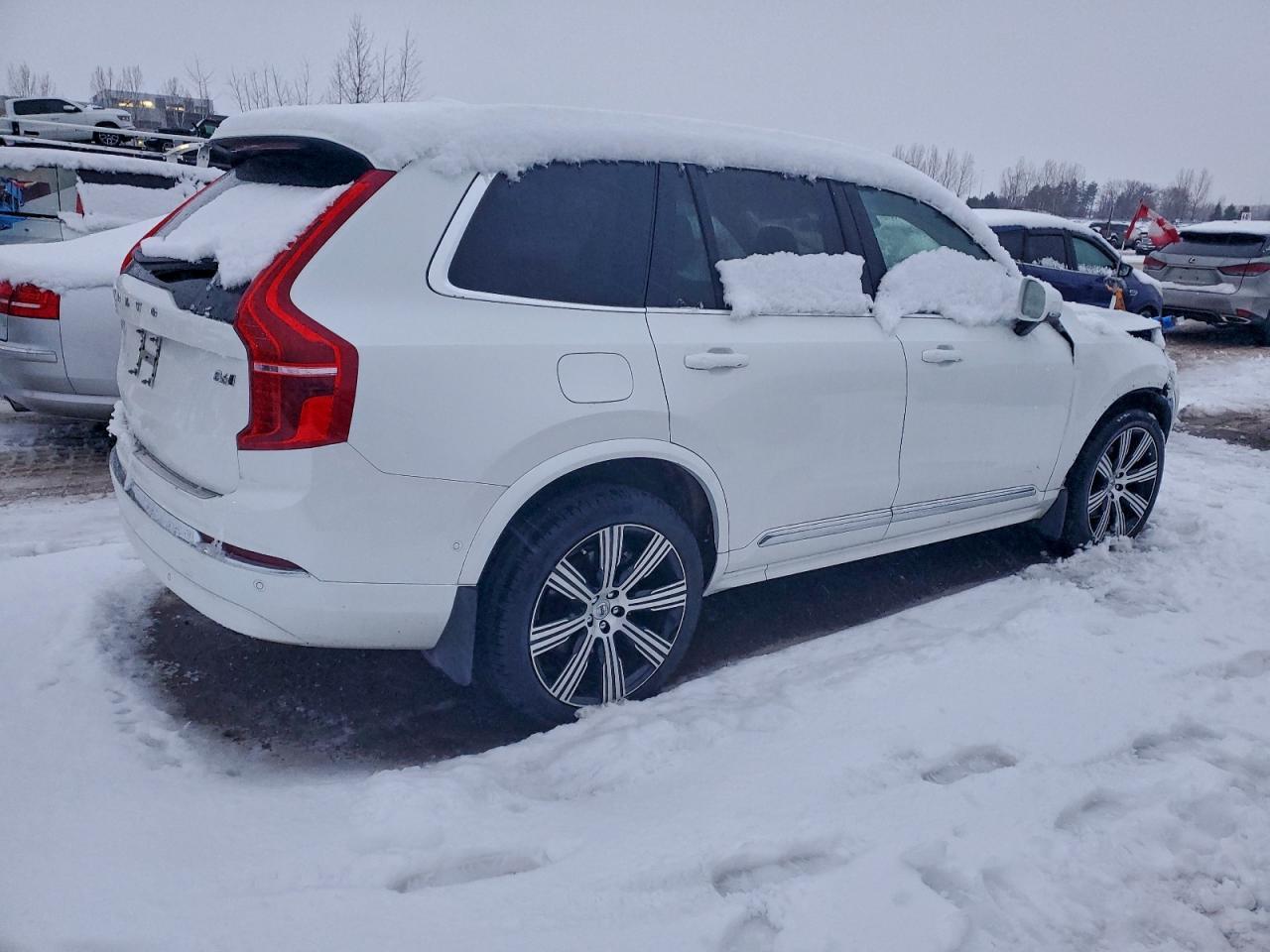 2024 VOLVO XC90