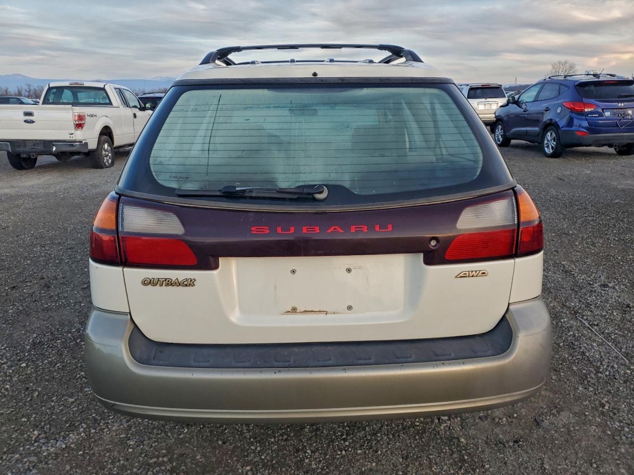 2002 SUBARU Legacy