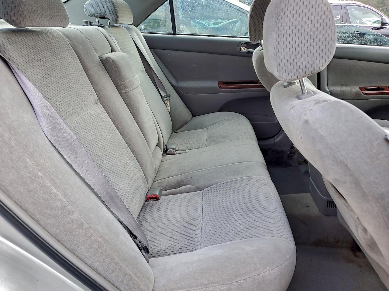 2004 TOYOTA CAMRY