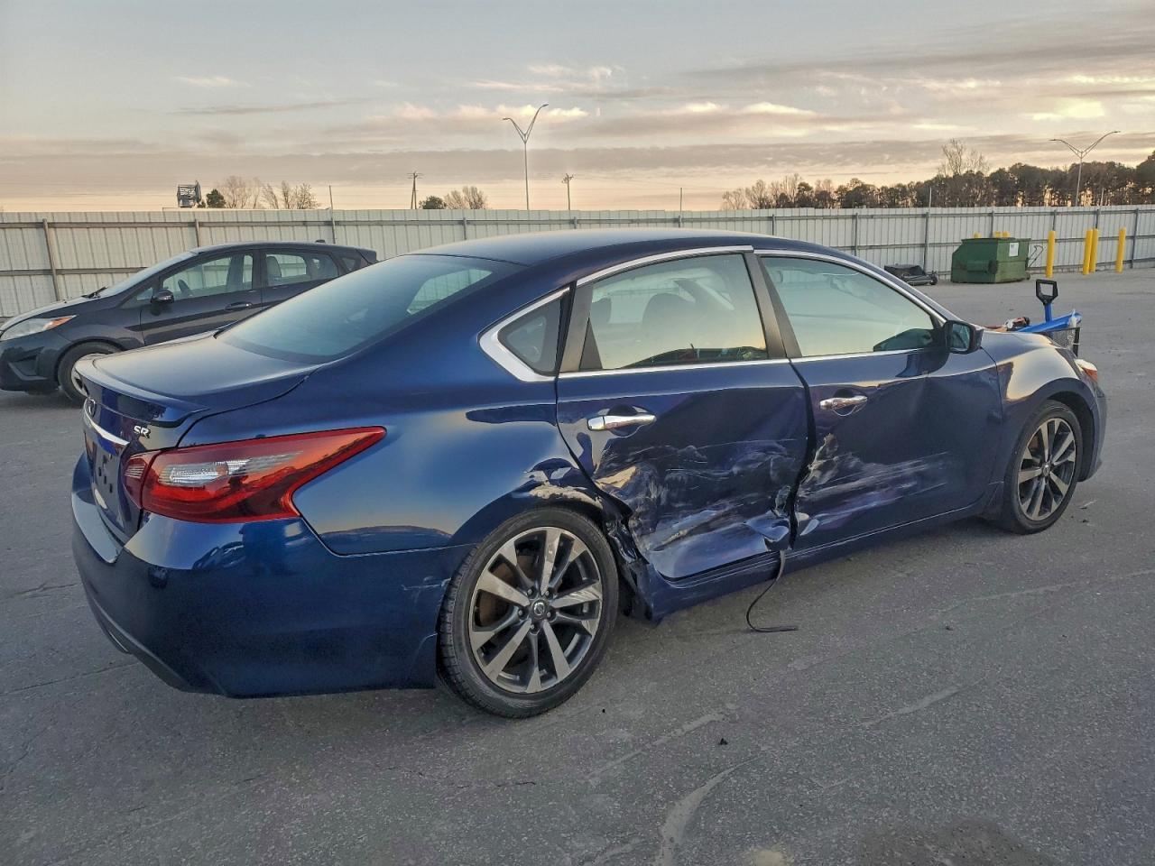2017 NISSAN ALTIMA