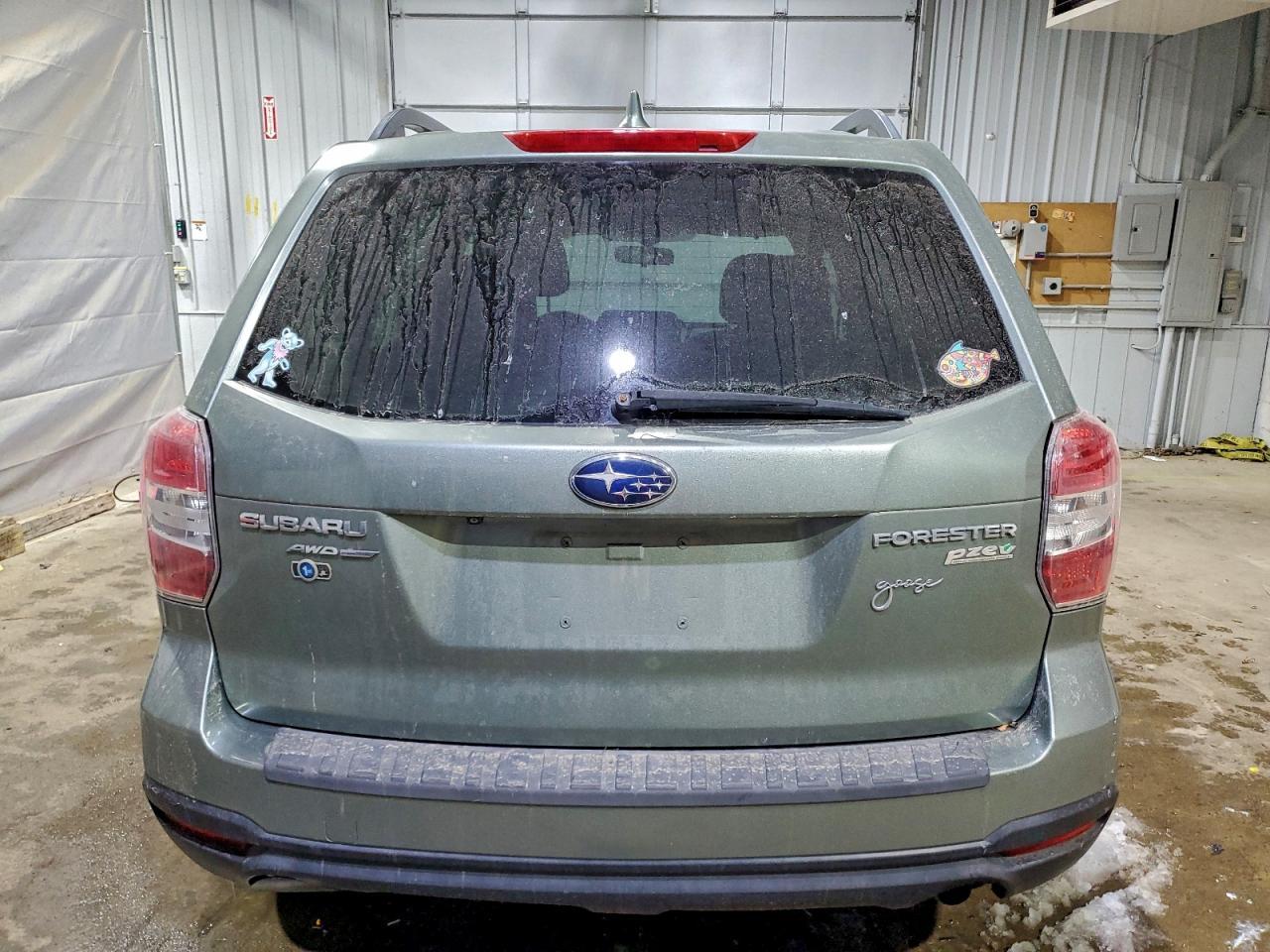 2016 SUBARU FORESTER