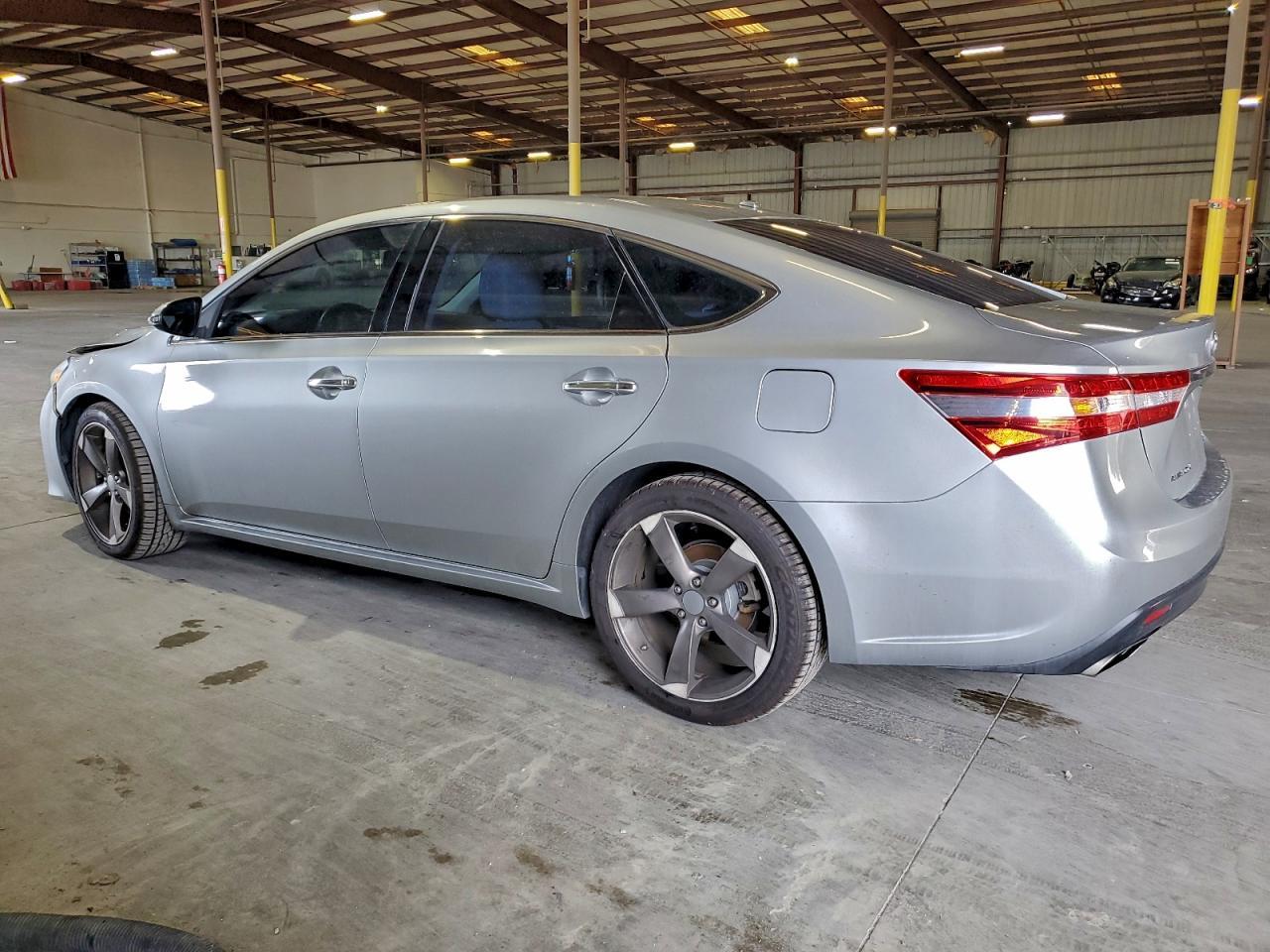 2015 TOYOTA Avalon