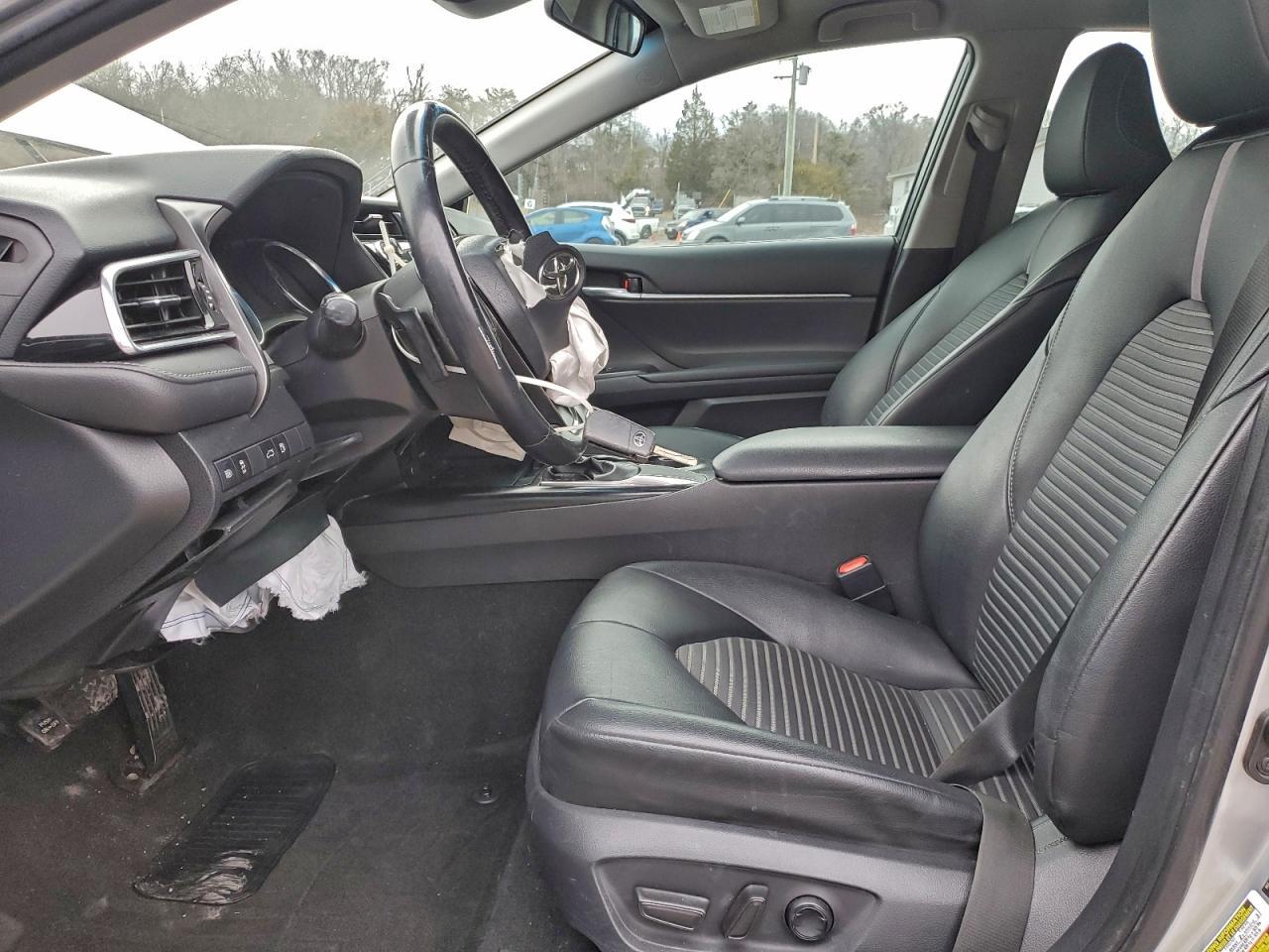 2018 TOYOTA CAMRY
