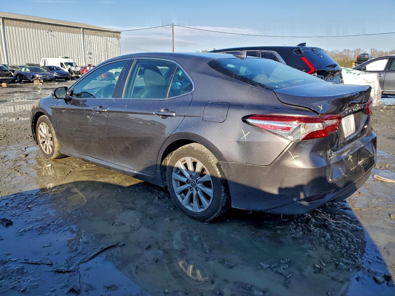 2019 TOYOTA CAMRY
