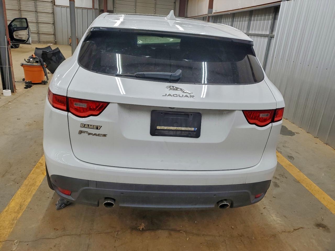 2018 JAGUAR F-Pace