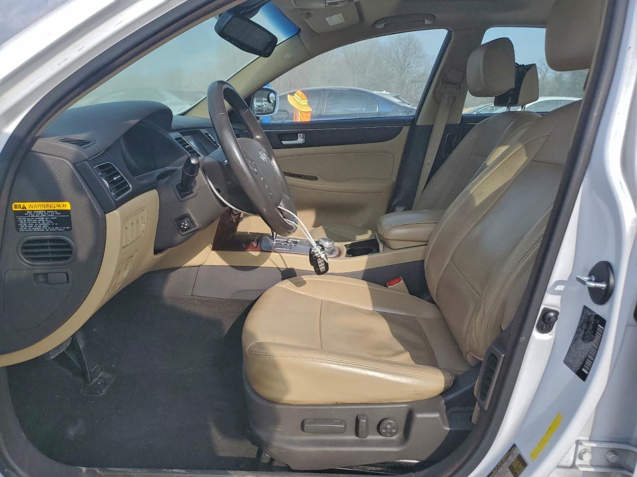 2014 HYUNDAI GENESIS