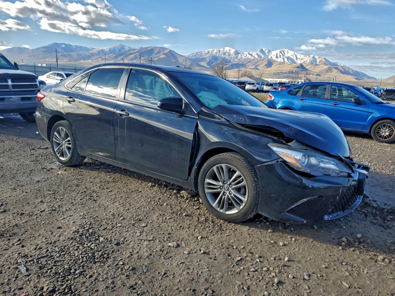 2015 TOYOTA CAMRY